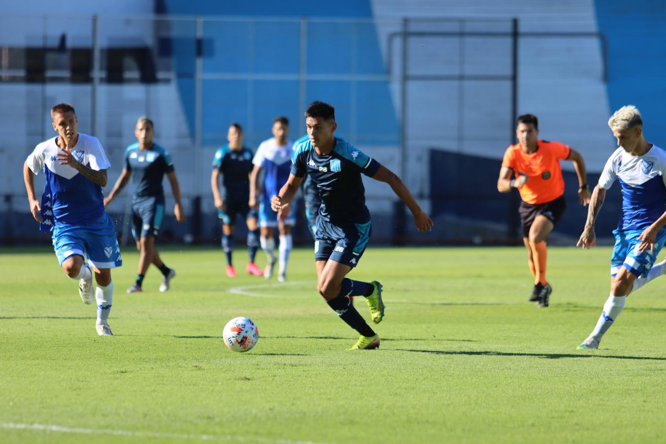RACING NO PUDO CON VÉLEZ EN AVELLANEDA | El Gráfico