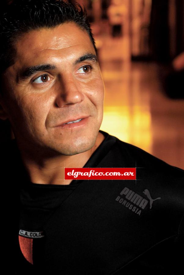 Imagen Esteban Fuertes, un goleador que encontró su lugar en el mundo jugando para Colón.