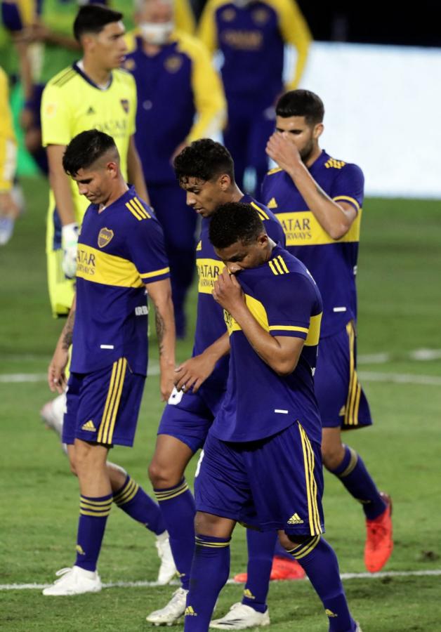 Final del partido frente a Talleres en la Bombonera. Boca retrocedió.