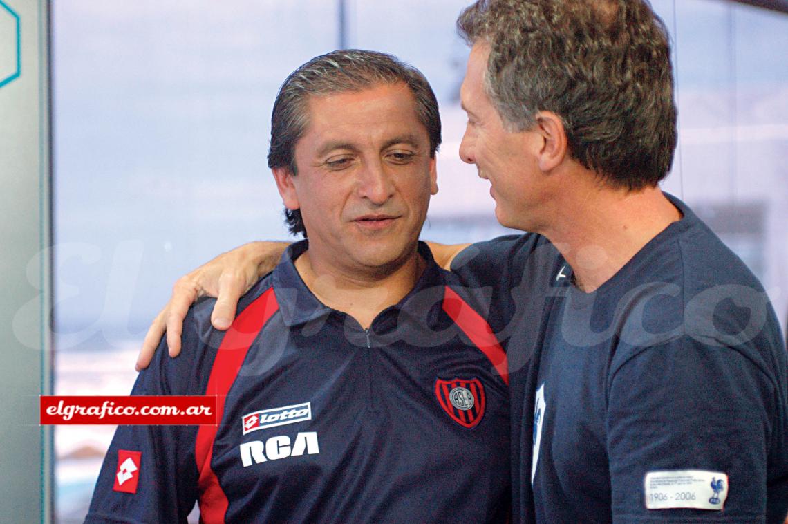 El reencuentro de Ramón y Macri en Estudio Fútbol. Cada día sintonizan mejor.
