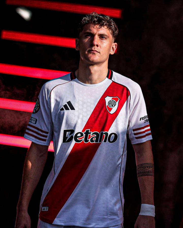 Imagen Flamengo tentó a Facundo Colidio y está dispuesto a sacarlo por cláusula.