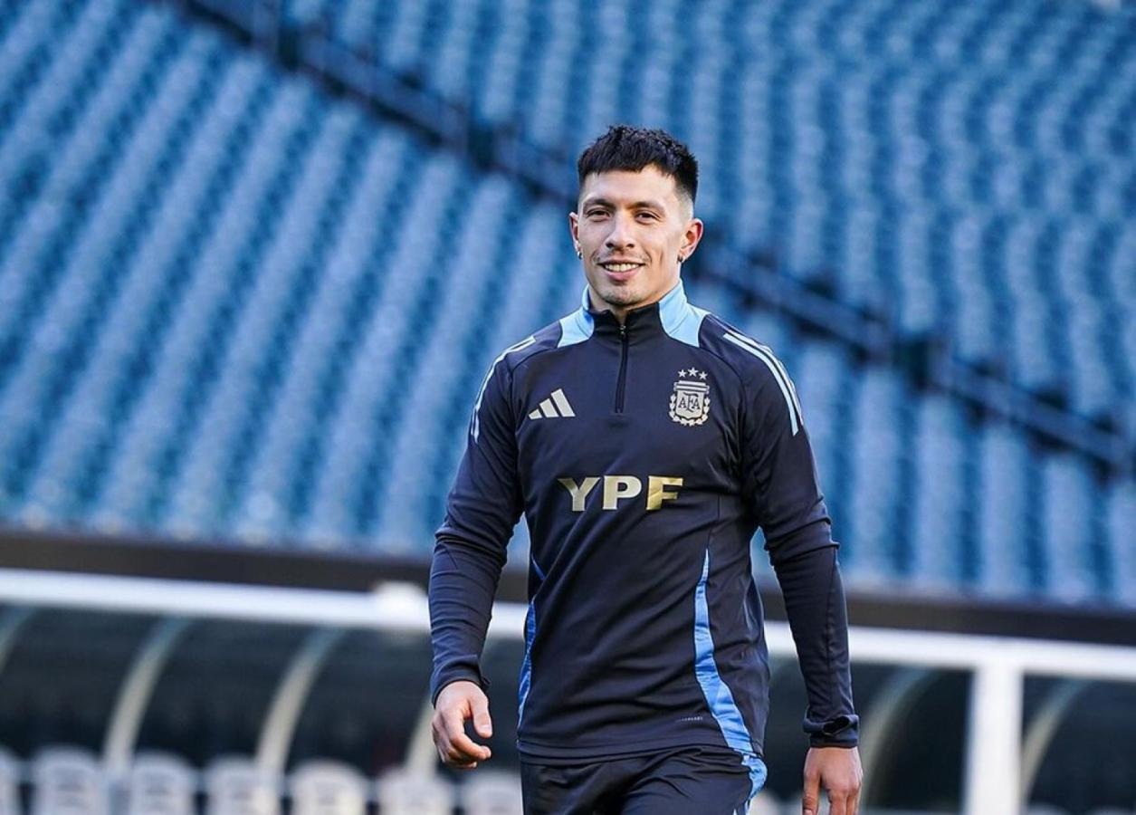 Imagen Lisandro Martínez formó parte de la gira de la Selección Argentina por los Estados Unidos.