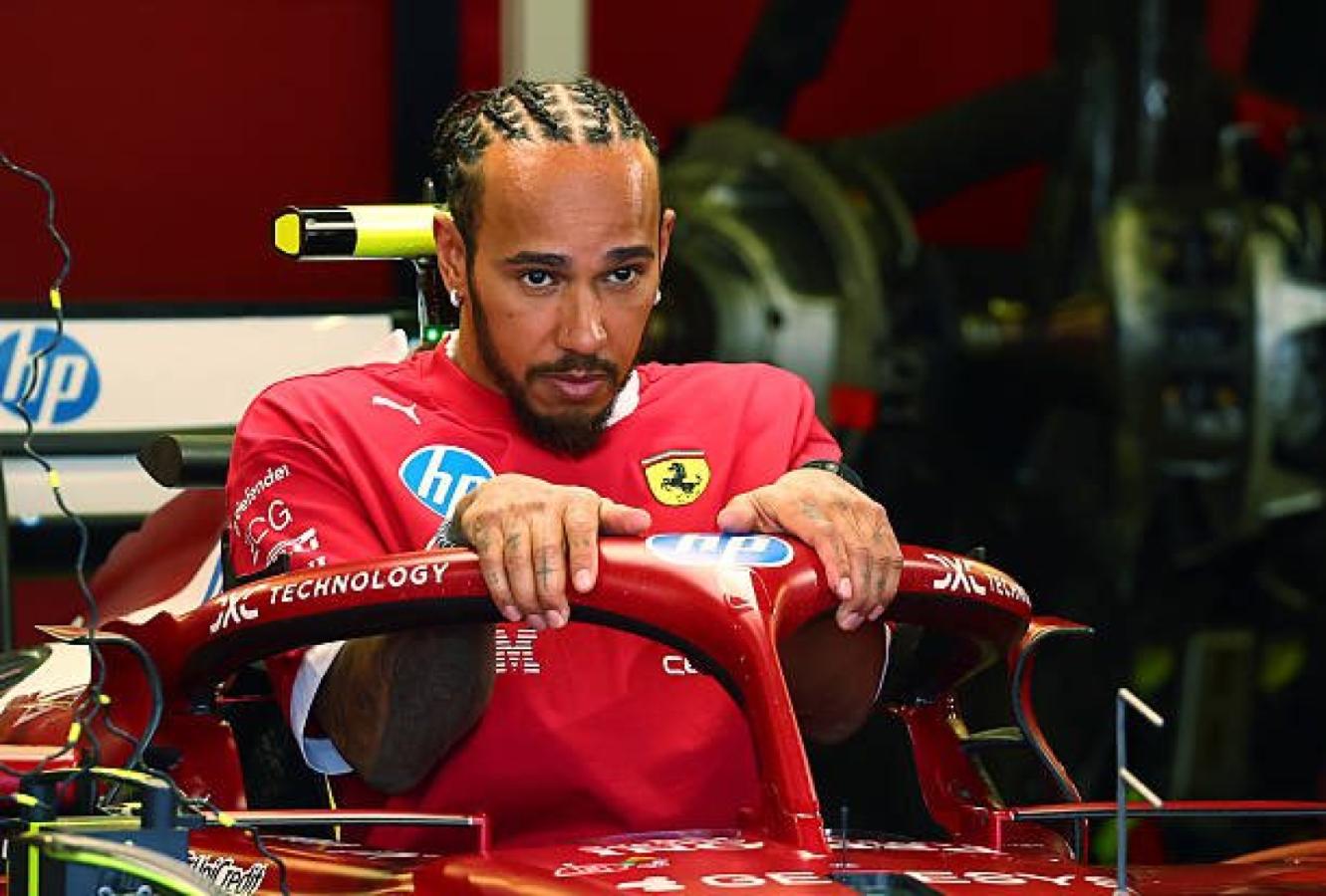 Imagen Ferrari podría romper el contrato con Lewis Hamilton para 2026.