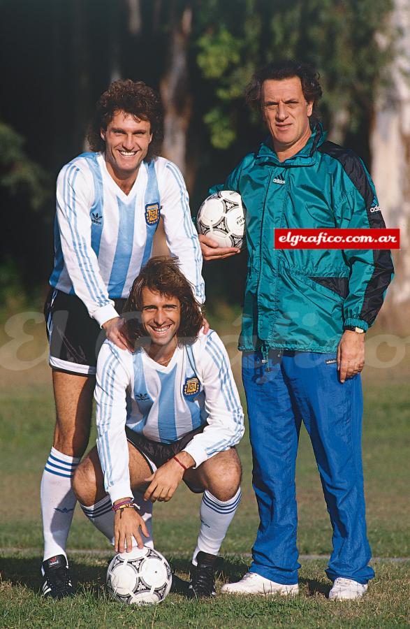 Imagen Con Basile y Ruggeri, antes de la Copa América 93. Argentina ganó dos Copas seguidas, la de 1991 y 1993.