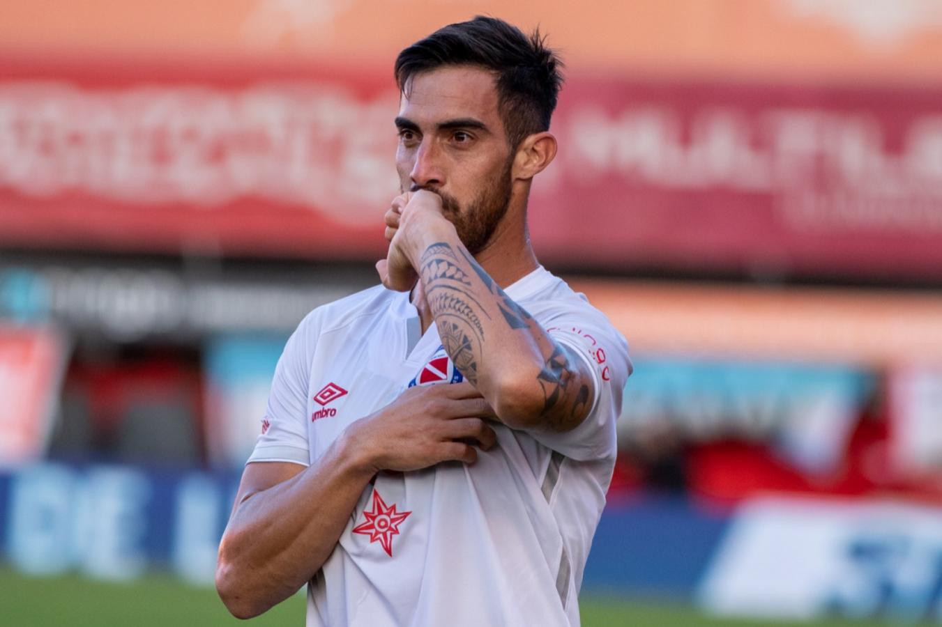 Imagen Notable presente el del paraguayo Ávalos, autor del gol de Argentinos.
