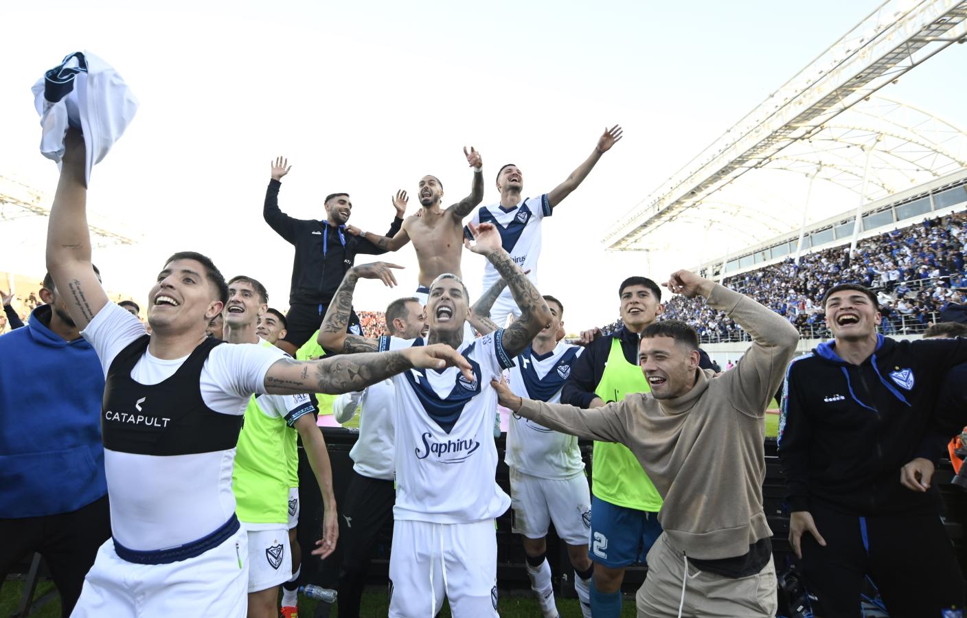 Imagen de Vélez venció por penales a Argentinos Juniors y es el primer finalista de la Copa de la Liga