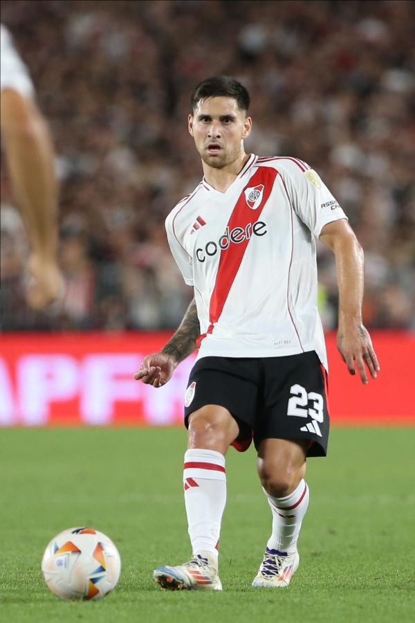 Imagen Villagra jamás pudo asentarse en River. Se iría por un monto similar al que llegó a Núñez.