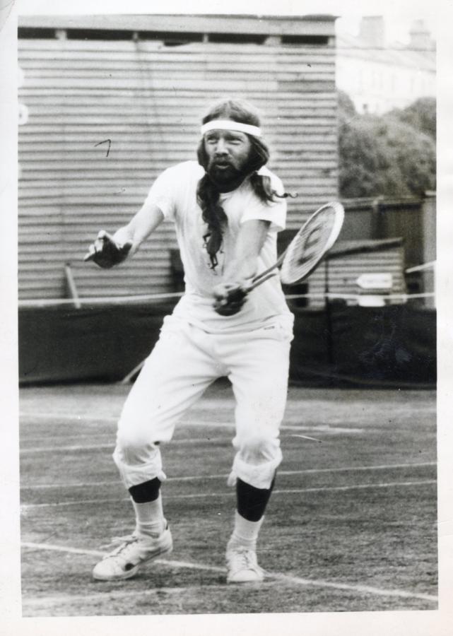 Imagen Torben Ulrich, una leyenda del tenis contracultural.