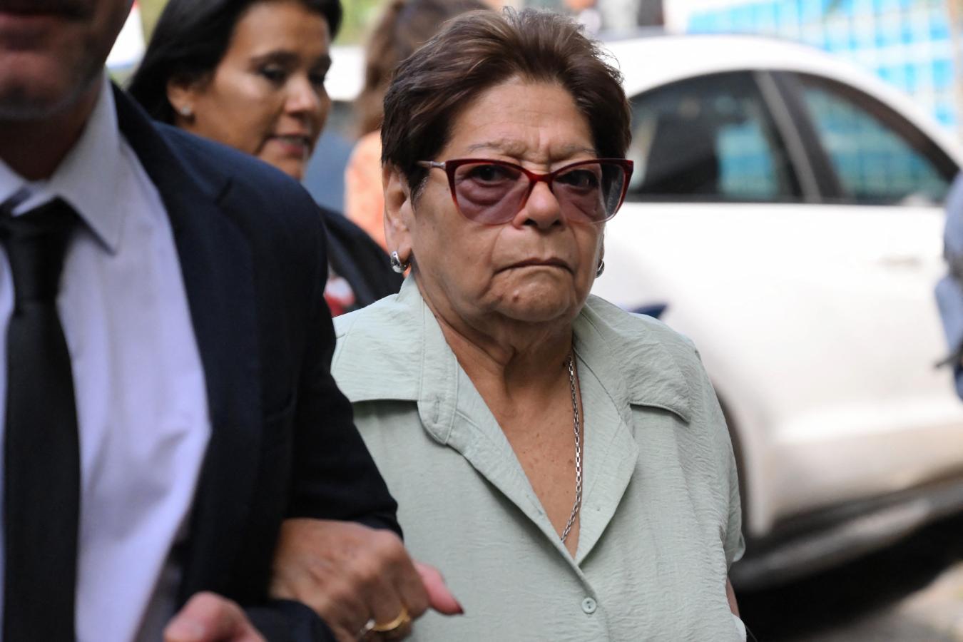 Imagen Ana María Maradona, hermana de Diego, presente en el juicio.