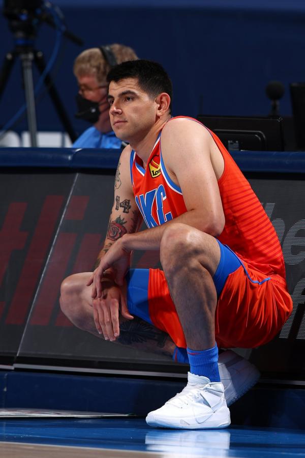 Imagen El Tortu Deck en los minutos previos a su debut. Ya dio el primer paso en la NBA y dejó buenas sensaciones.