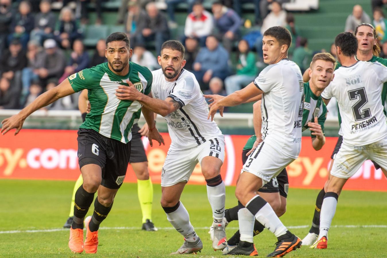 Banfield contra central córdoba