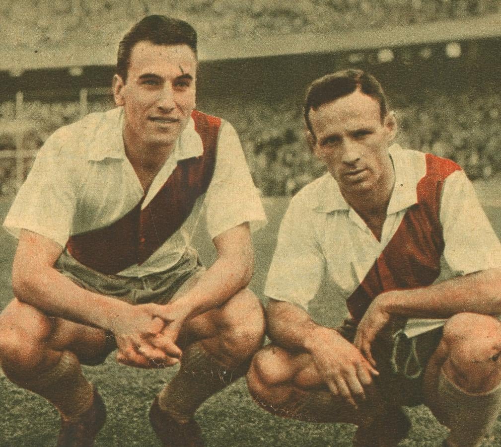 Santiago Vernazza y Félix Loustau, puntero derecho e izquierdo, respectivamente, de River Piste, se distinguieron por factores diversos. El primero acreditó sus condiciones de shoteador, anotando los dos goles del equipo millonario, y el puntero izquierdo dió pruebas una vez más de su notable habilidad.