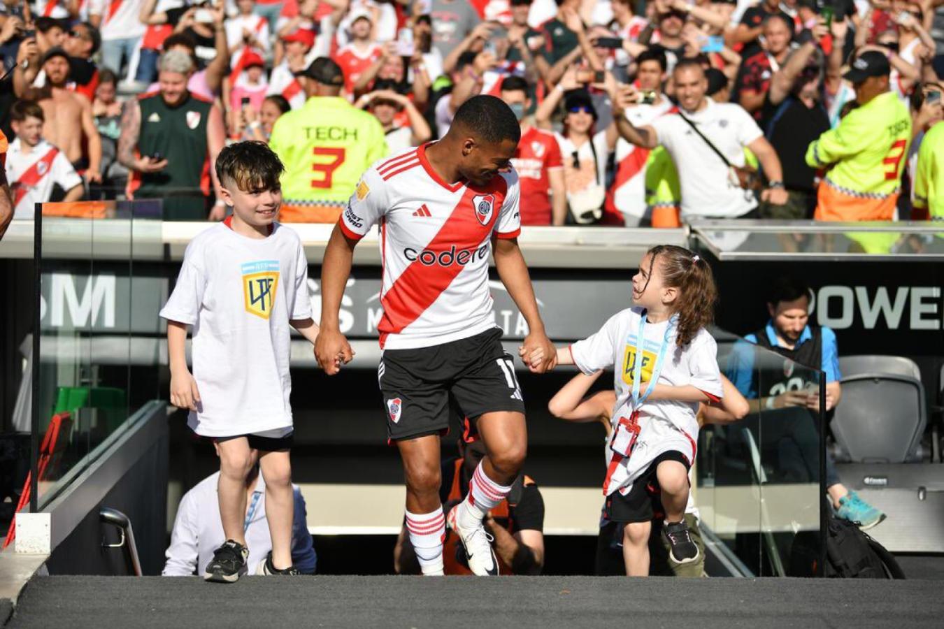 Camiseta de river para nena sales