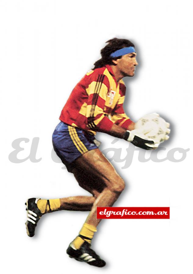 Imagen HUGO GATTI FUTBOL 1988 / 44 AÑOS