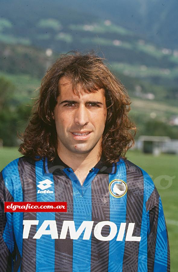 Imagen Su paso por Italia. Jugó en el Atalanta durante la temporada 1992-1993