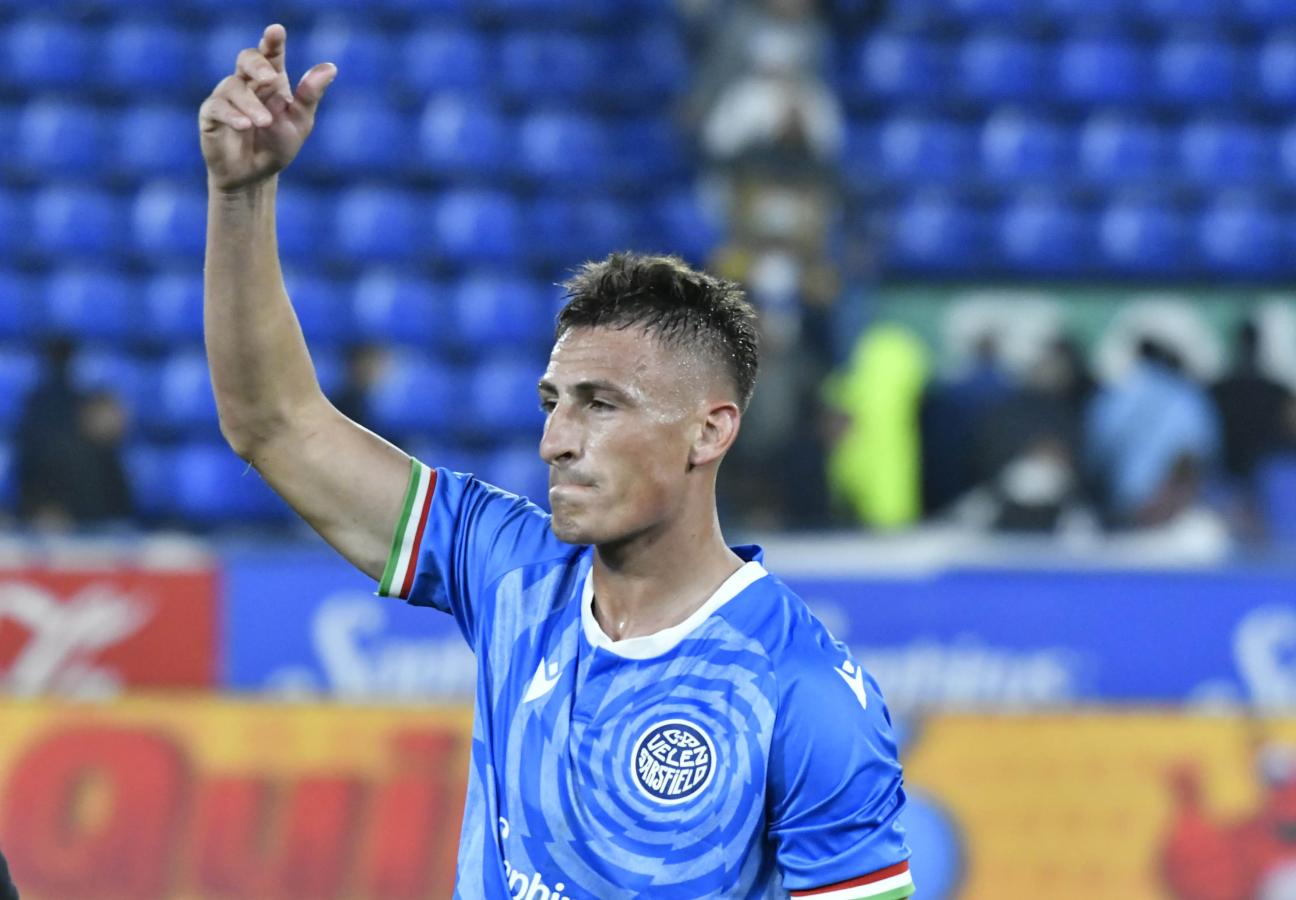 Imagen Braian Romero sería baja para la serie entre Vélez y Racing