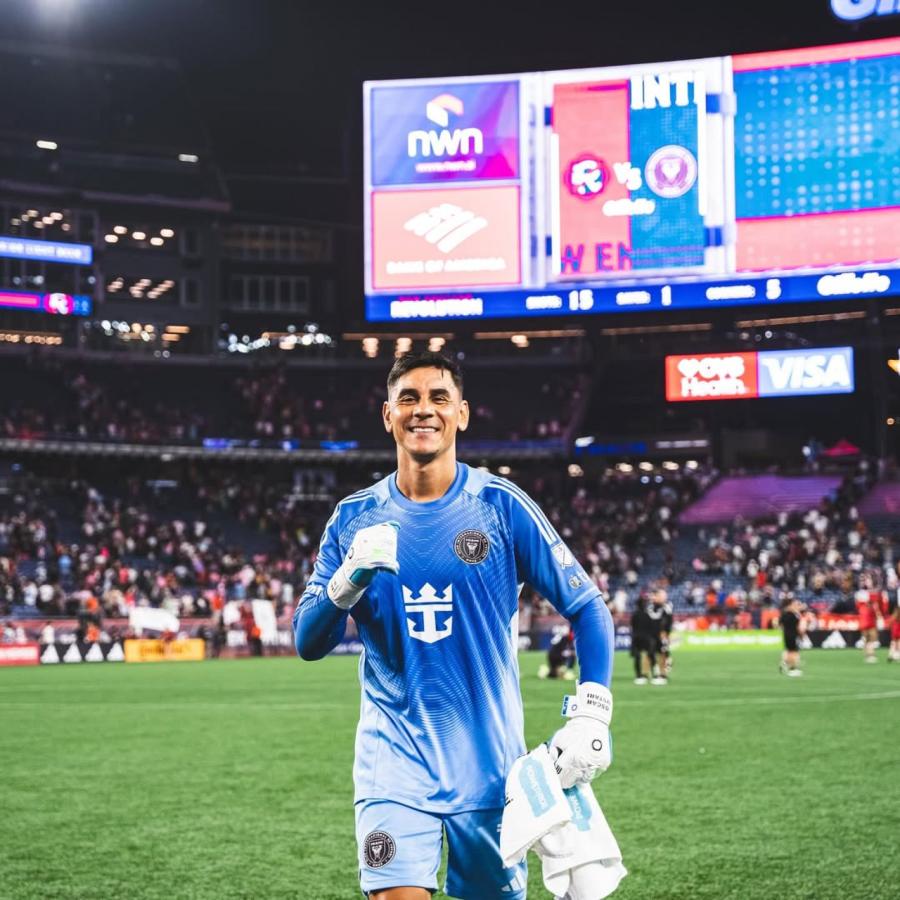 Imagen El arquero llegó libre de Audax Italiano en 2024, se ganó el puesto y tuvo sus mejores performances en el Mundial de Clubes.