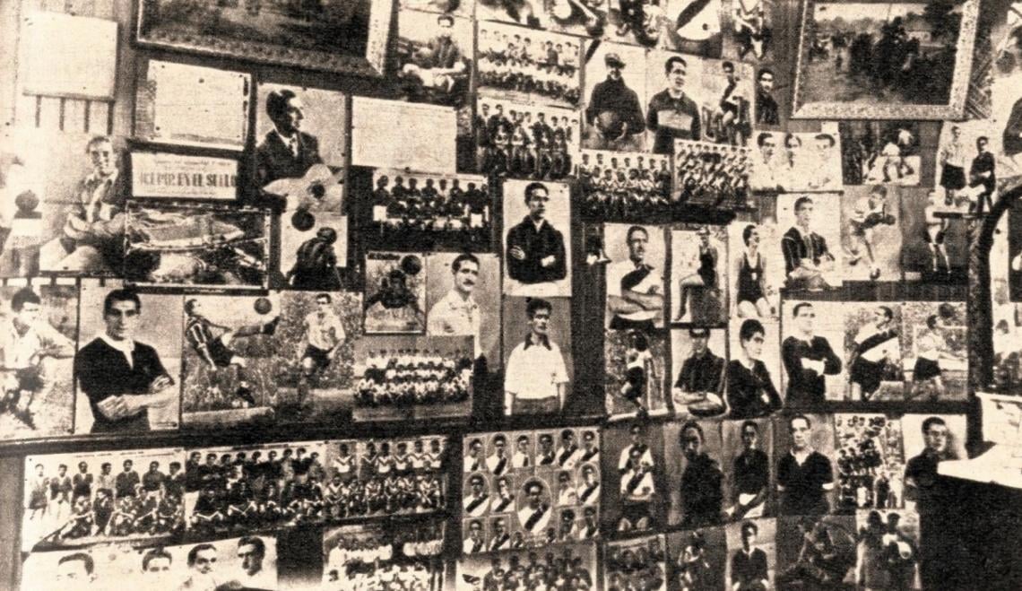 Cosas muy hermosas de El Gráfico de "antes": sus láminas, aquellas láminas centrales a cuatro colores que los hinchas utilizaron hasta para empapelar sus habitaciones.