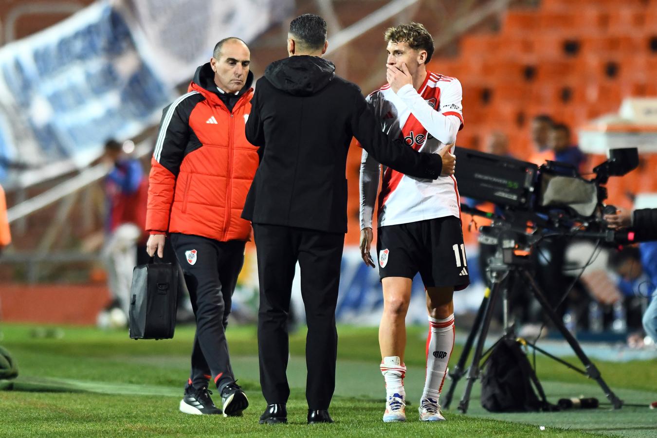 Imagen Facundo Colidio salió por lesión ante Godoy Cruz y no jugará frente a Sarmiento. Foto: AFP