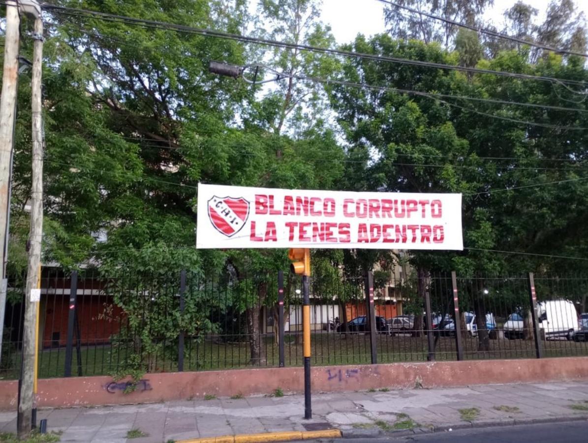 Imagen Los pasacalles de Independiente burlándose de Racing.