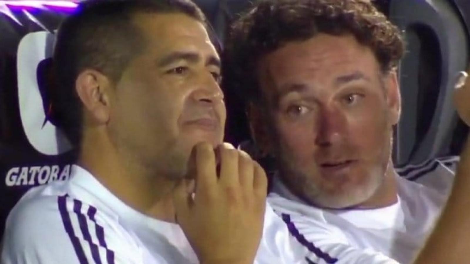 Imagen Riquelme y Milito juntos durante el partido despedida de Diego Forlán.