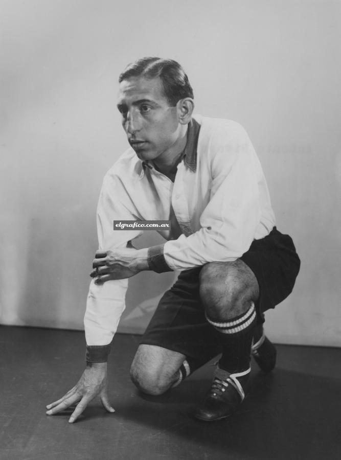 Rivarola jugó en Colón, el club de sus amores, también en Huracán, América de Brasil y Rosario Central.