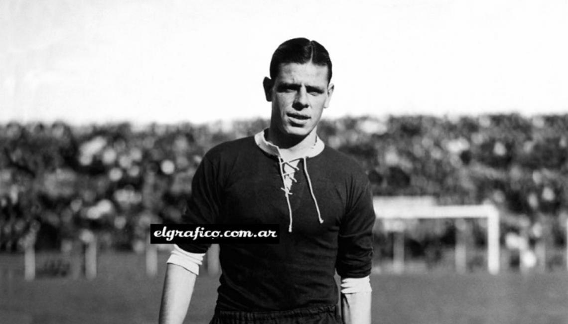 Imagen "El cuila" Antonio Sastre, uno de los goleadores rojos en la paliza a River en 1932.