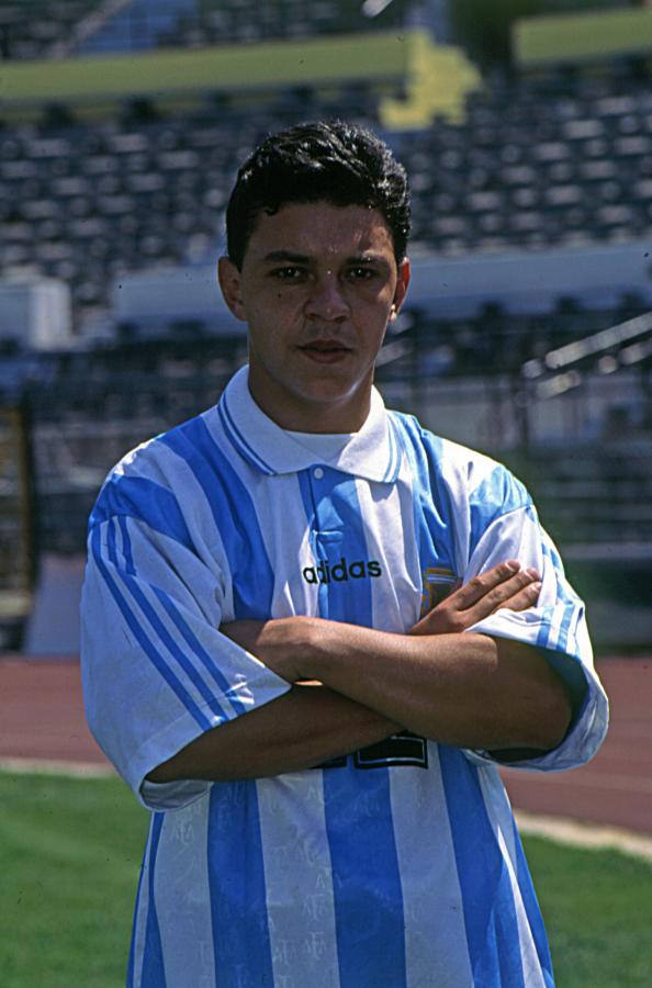 Imagen En octubre de 1994 Pasarella dio a conocer su primera convocatoria para la Selección, estaba Gallardo con 20 partidos en primera.