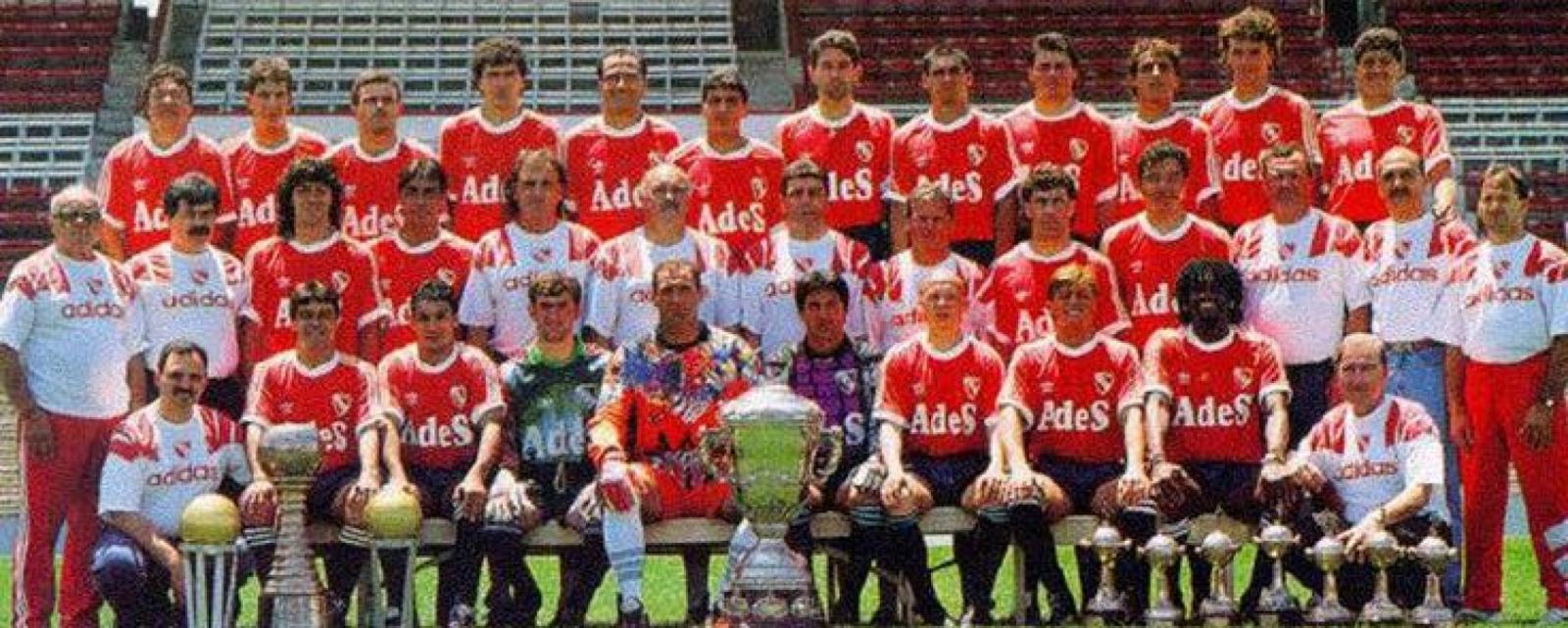 Imagen Independiente 1994. Un gran plantel en un club ordenado.