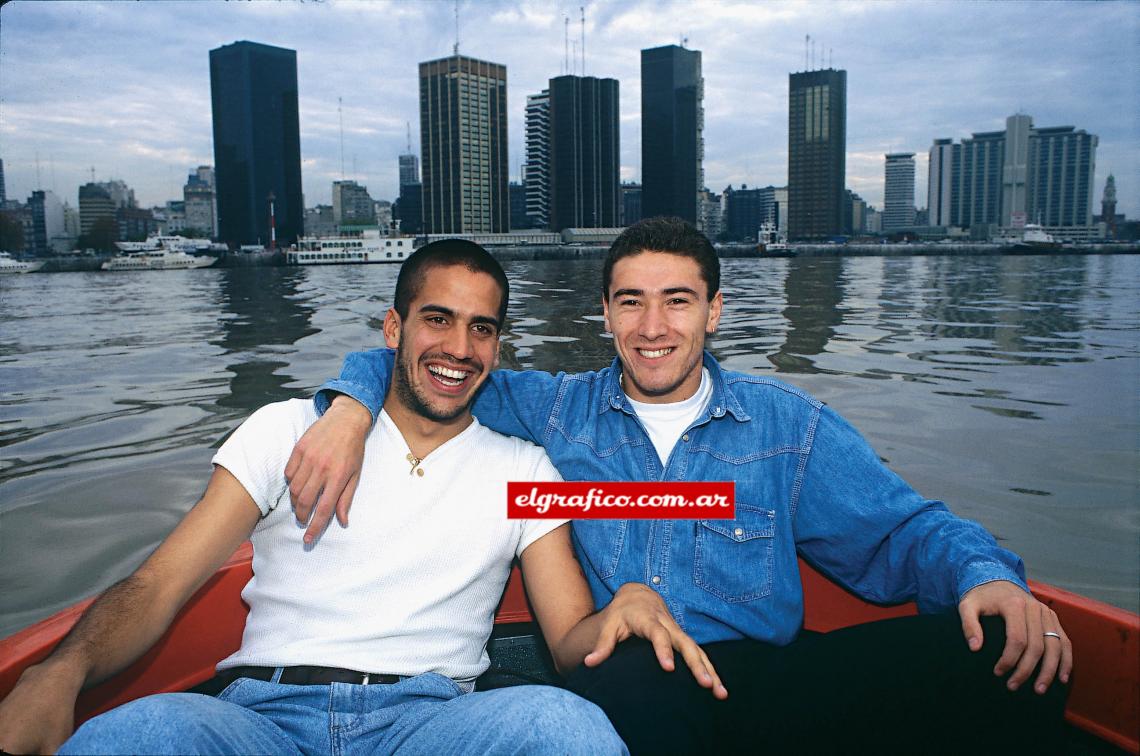 Un amigo del alma, la Brujita Verón. Estuvieron juntos en Boca, el Inter y la Selección.
