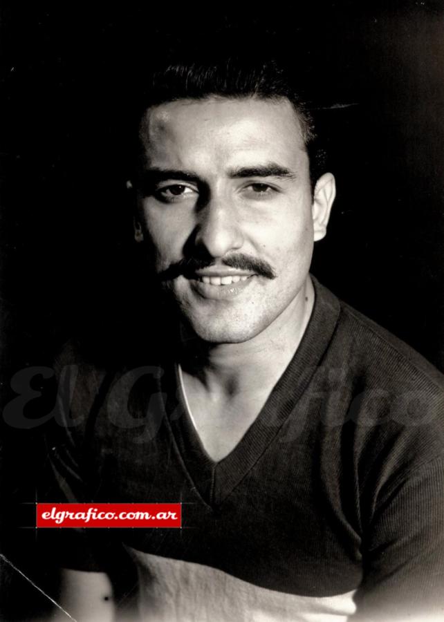 Imagen Carlos Adolfo Sosa jugó en Boca entre 1941 y 1951.