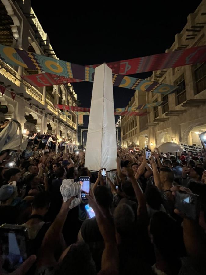 Imagen El Obelisco improvisado se hizo presente en Qatar. Foto: @juanbalbi9