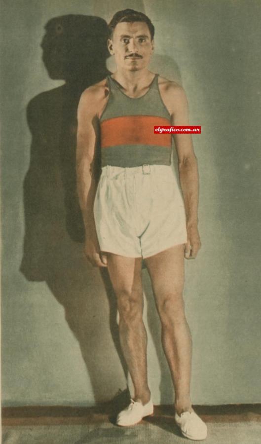 Delfor Cabrera. el corredor de Armstrong que ha progresado hasta consagrarse campeón nacional de los 1.500 metros. Representa a San Lorenzo de Almagro.