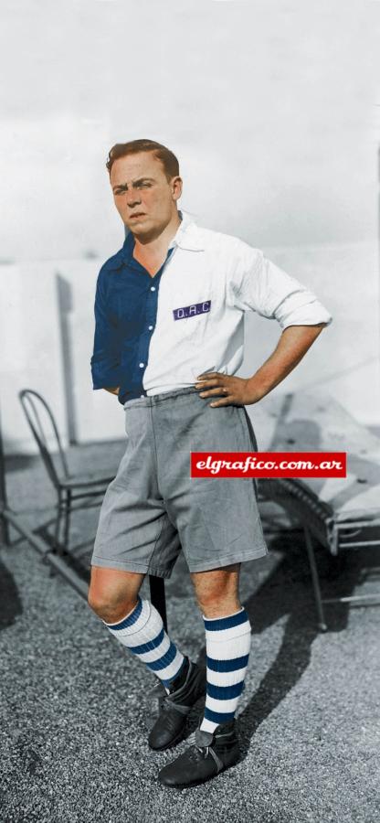 Imagen La estampa recia del Macho Androssi, half derecho de Quilmes.