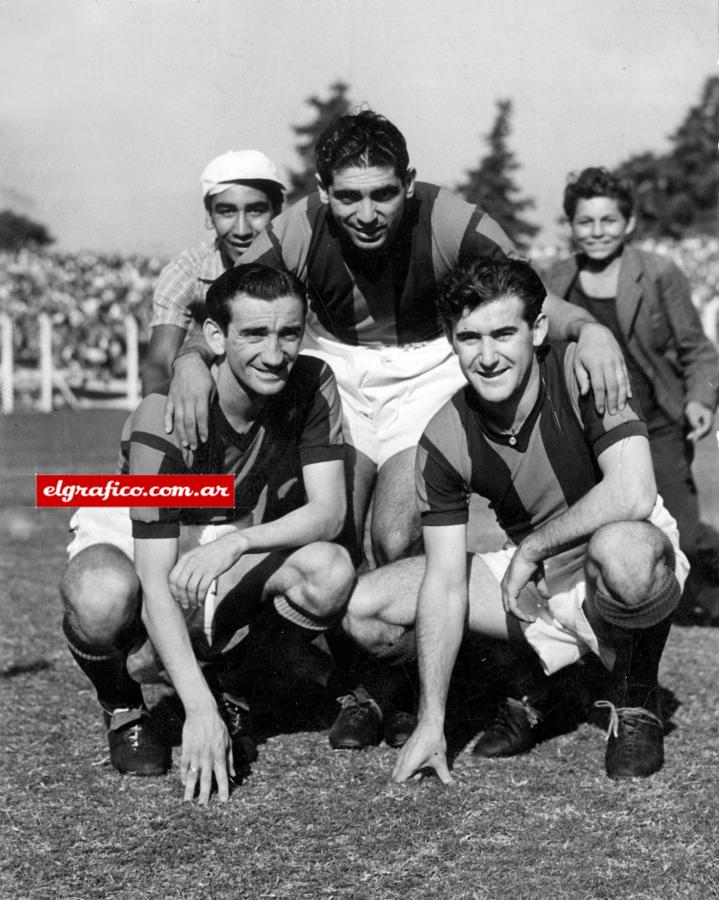Imagen La historia de San Lorenzo se resume en estre trío ofensivo que fue campeón en 1946. FARRO/PONTONI/MARTINO