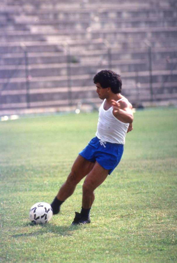 Imagen Maradona, en la pretemporada de Napoli, en agosto del 86.