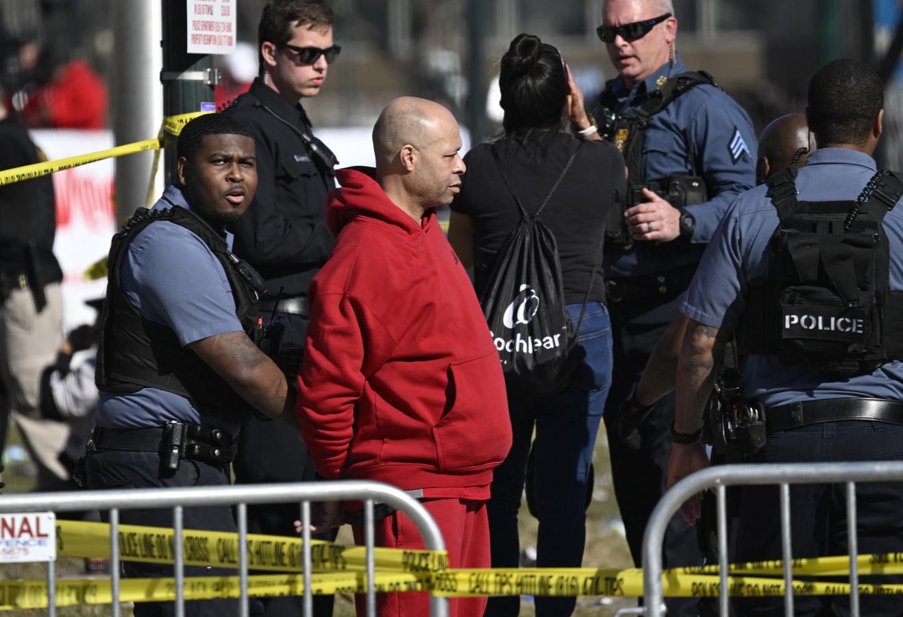 Imagen Una de las personas arrestadas durante el Chiefs Parade. Foto: AFP
