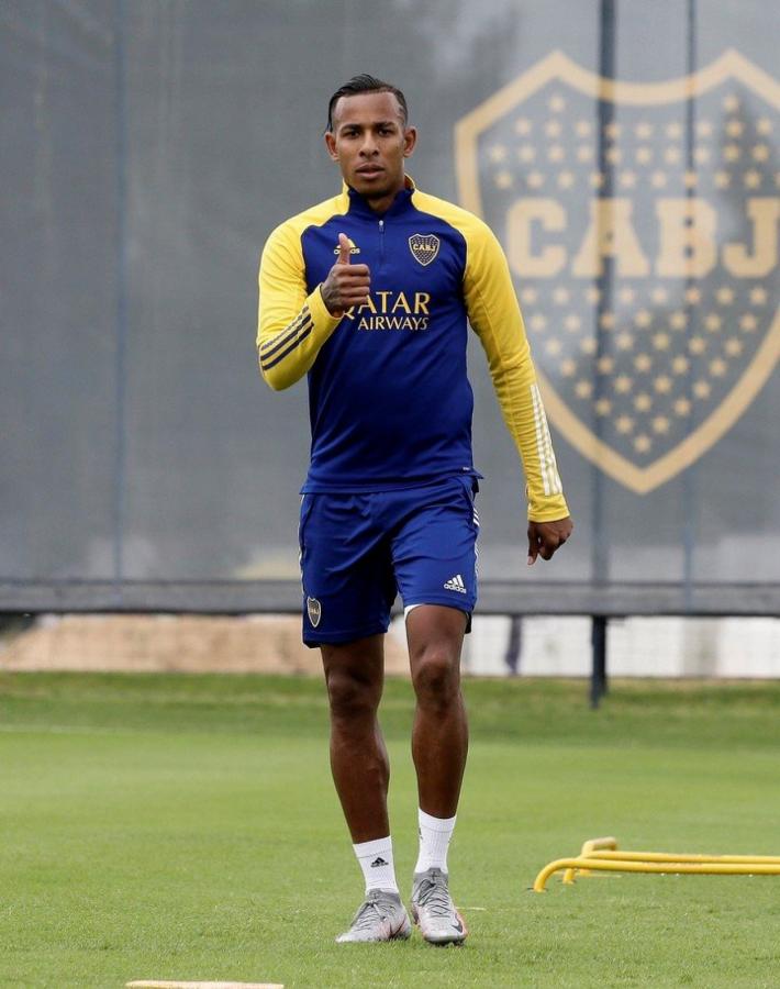 Imagen Sebastián Villa continúa con su postura de no presentarse a entrenar para forzar su salida al fútbol europeo.