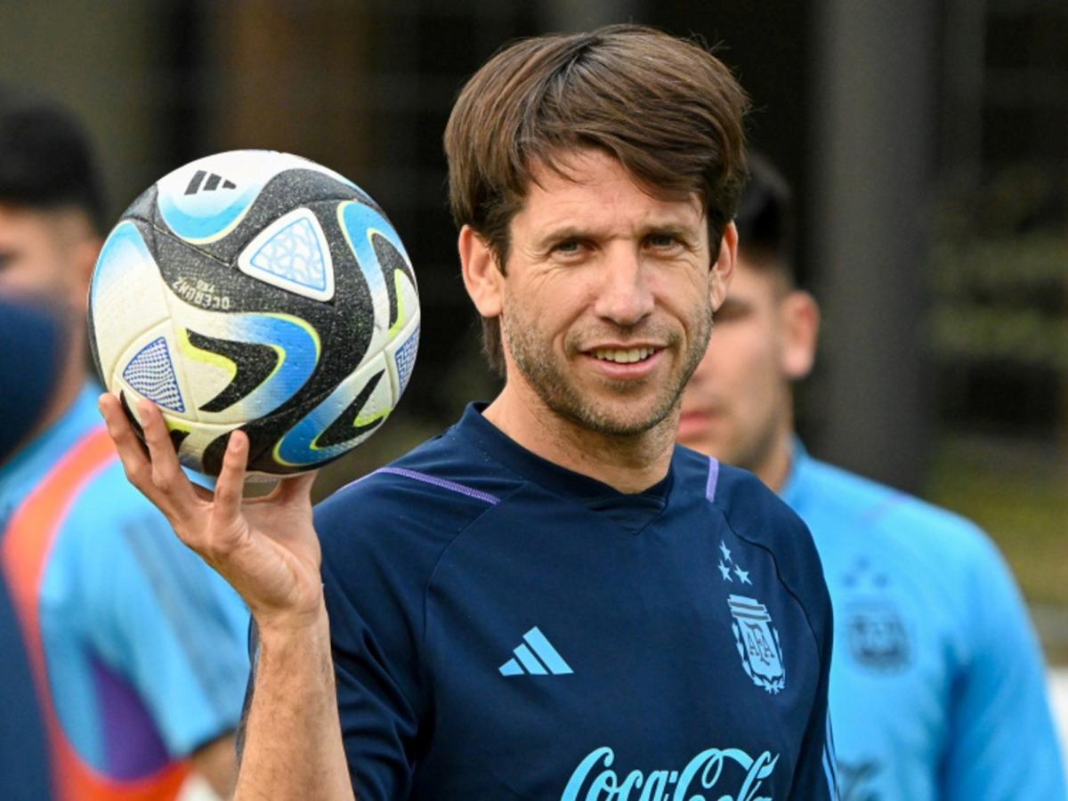 Imagen Diego Placente y su análisis de los futbolistas de los Seleccionados juveniles.