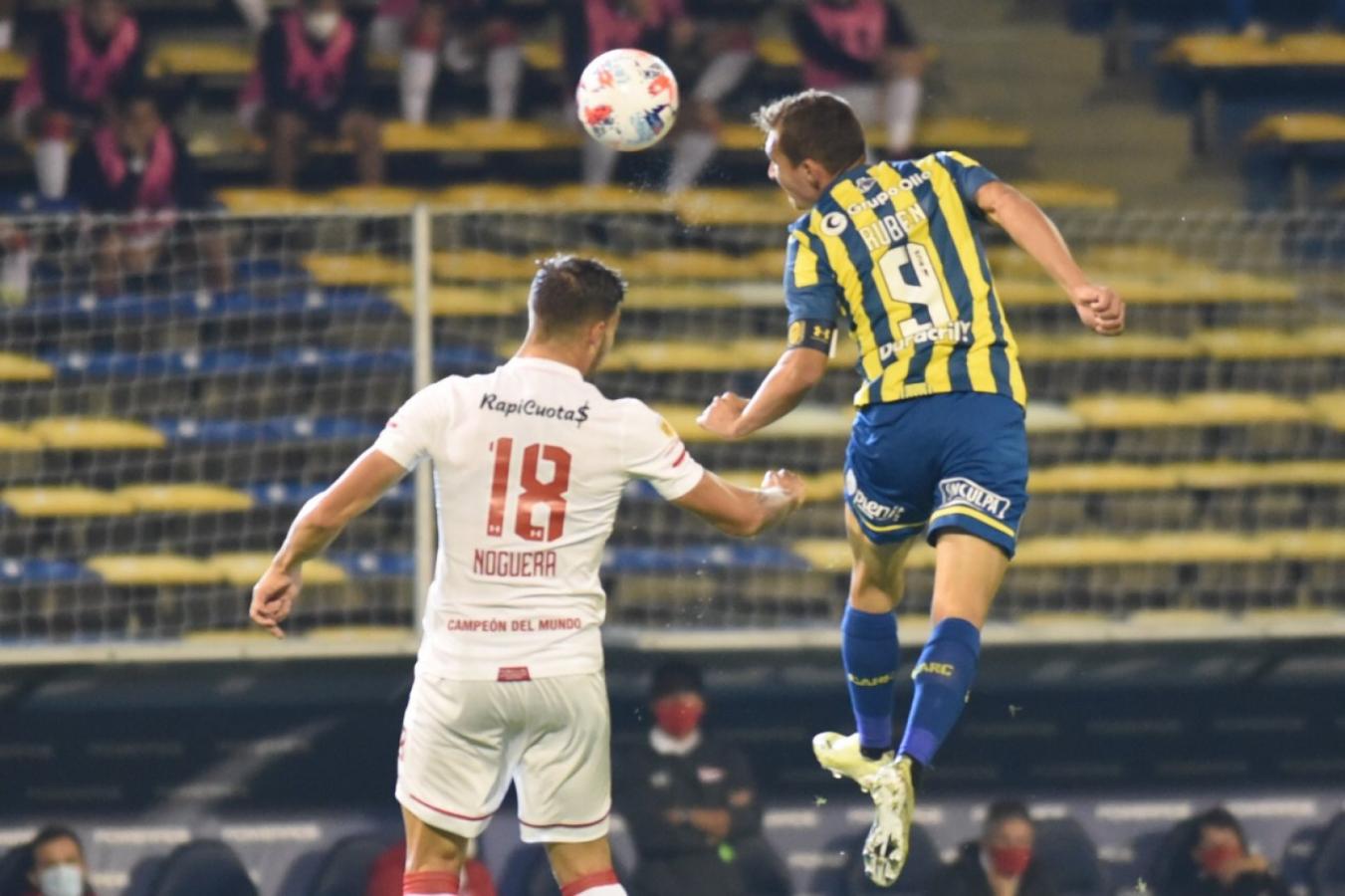 Imagen El salto del goleador. Rosario Central