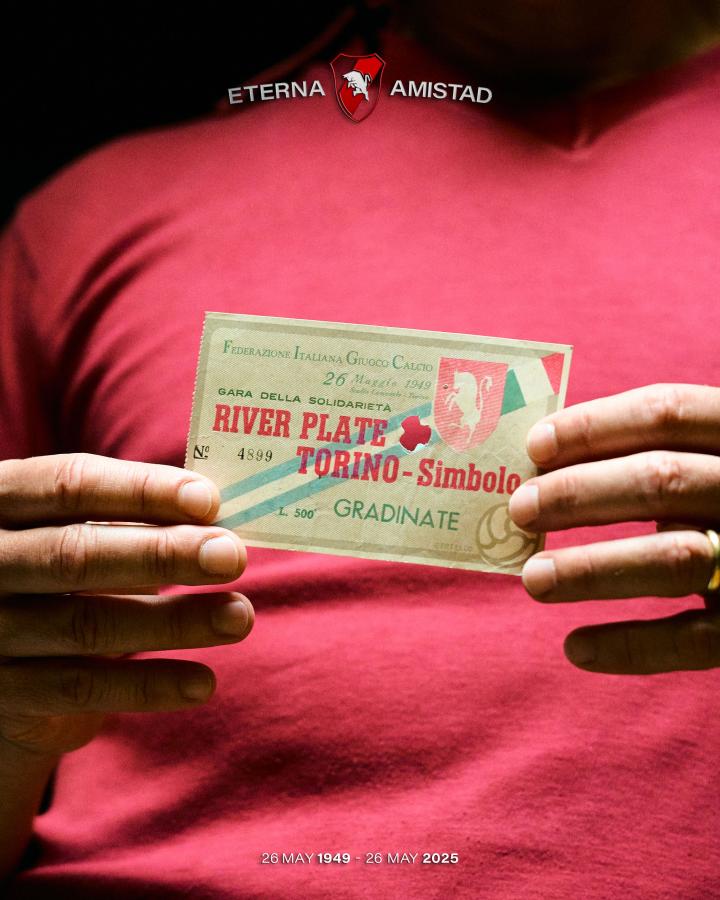 Imagen La imagen que posteó Torino para recordar aquel partido y homenajear a River.