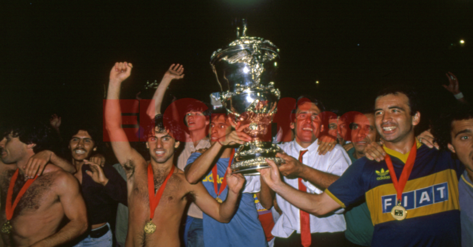 Imagen Todo Boca celebró la Supercopa 1989. Foto: Archivo El Gráfico