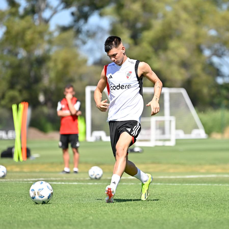 Imagen Franco Mastantuono causó muy buena impresión en la pretemporada.