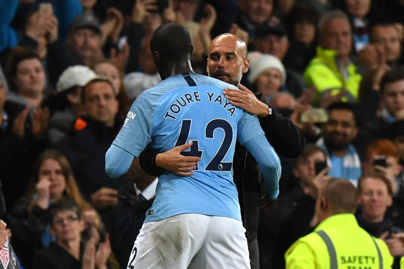 Imagen Pep Guardiola y Yaya Touré, una relación sin retorno (PAUL ELLIS / AFP)