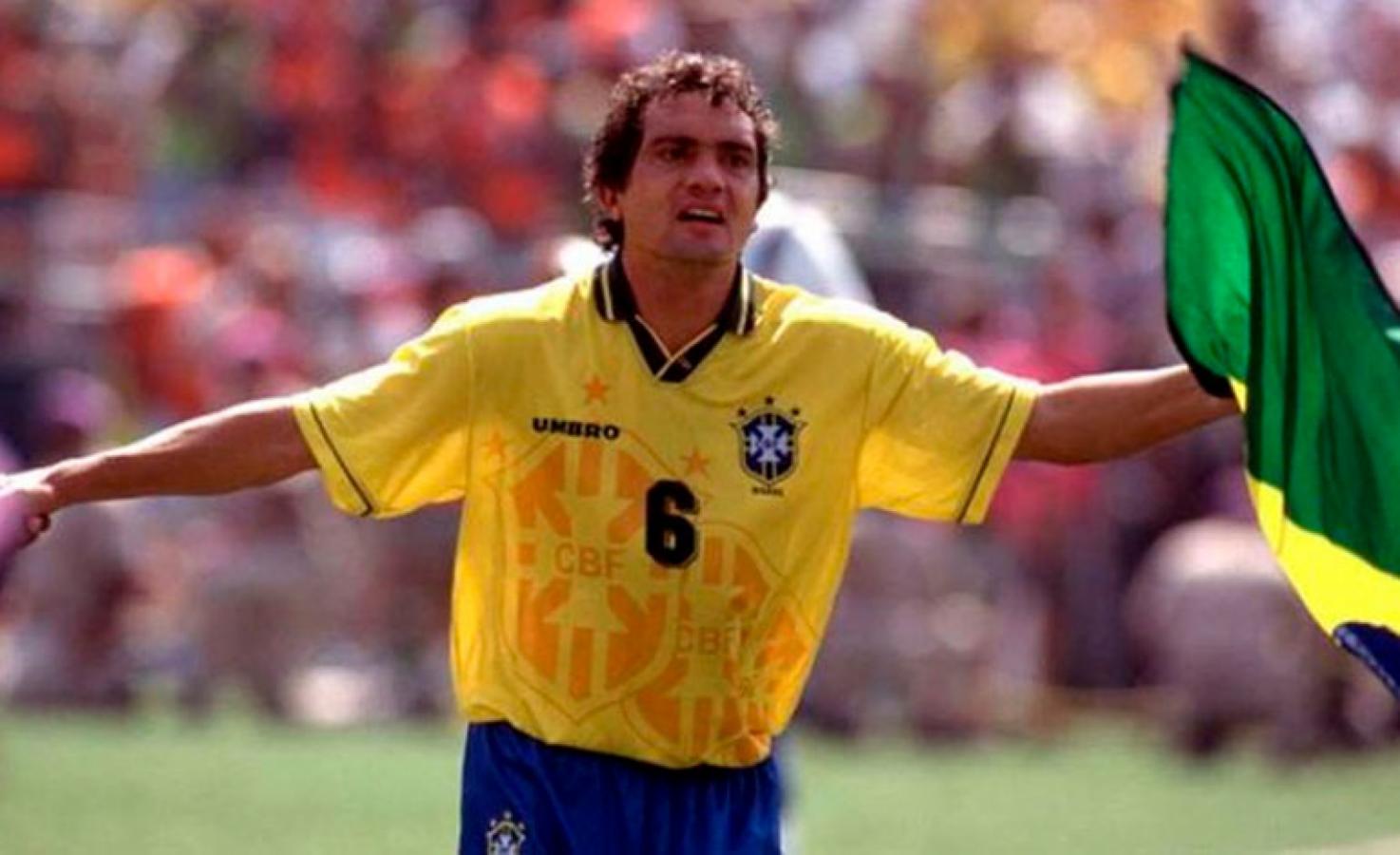 Imagen Branco campeón del mundo con Brasil en 1994