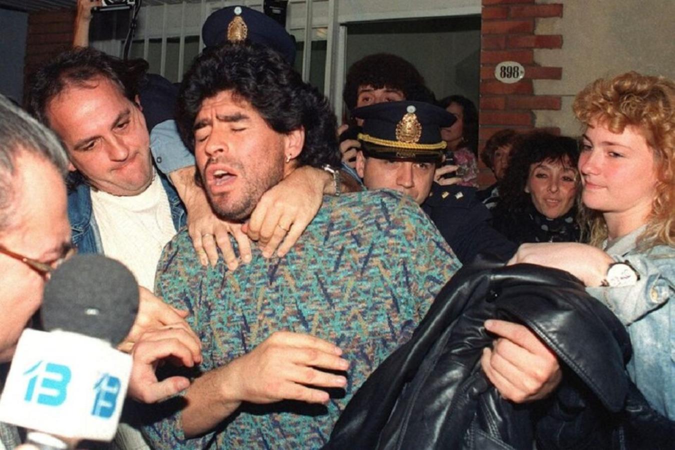Imagen Maradona, detenido: fue en abril de 1991, mientras estaba suspendido. Imagen: AFP.
