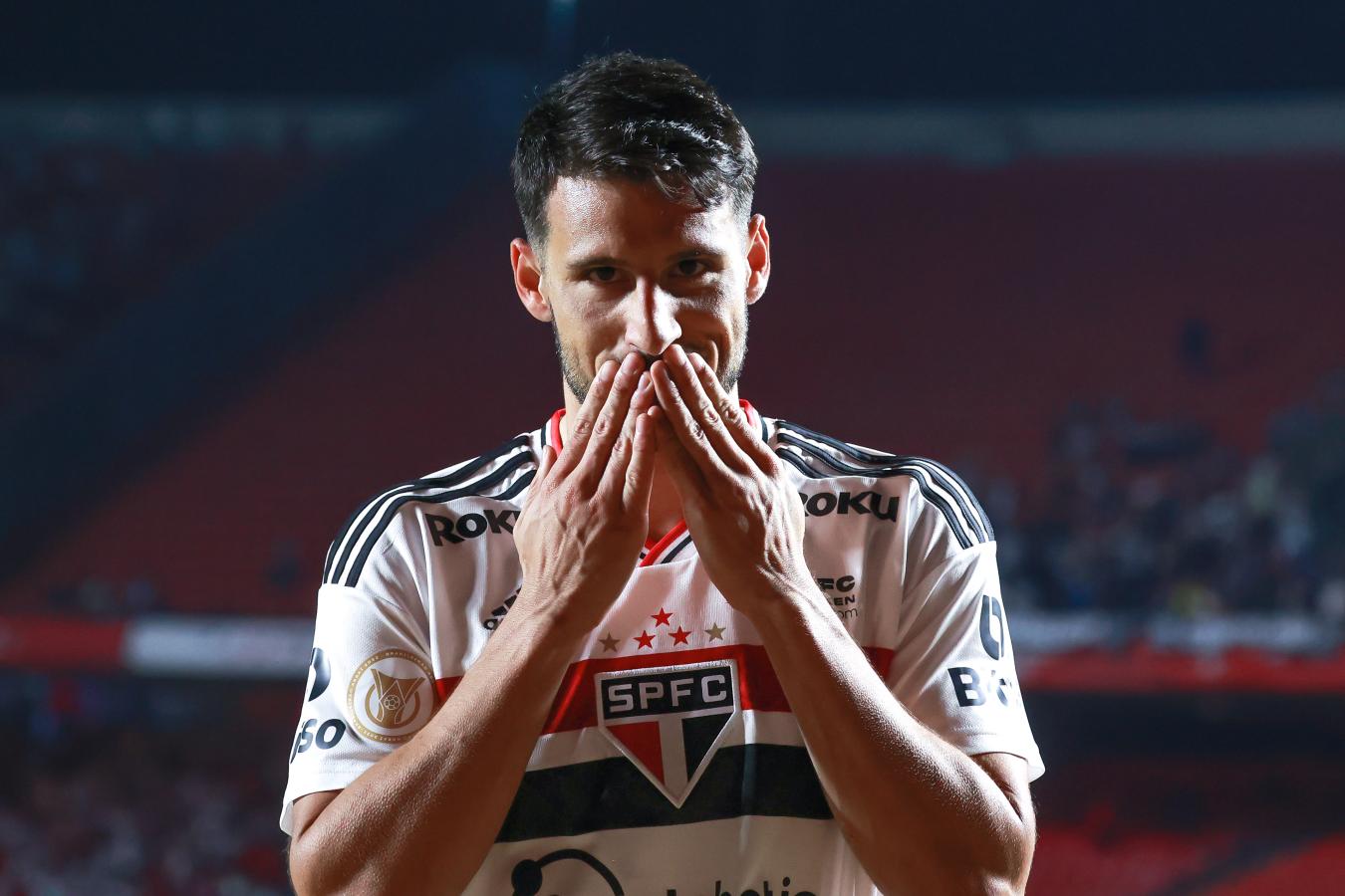 Imagen de El gol de Calleri no le alcanzó a São Paulo para llegar a la cima