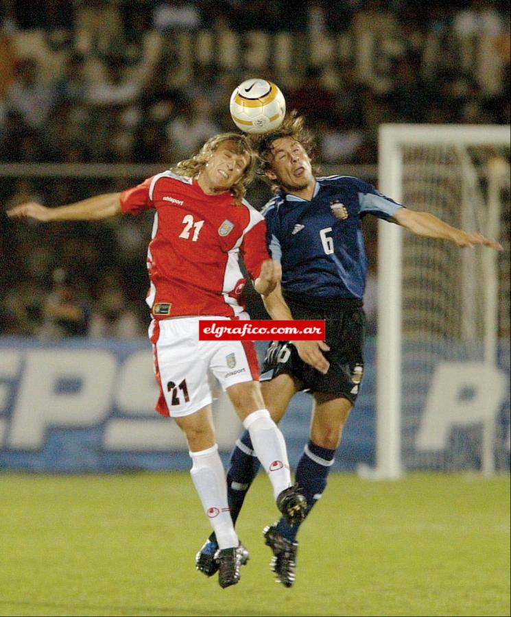 Imagen Acierto. Heinze le dio la razón a Bielsa cuando muchos no entendían la convocatoria del marcador central.