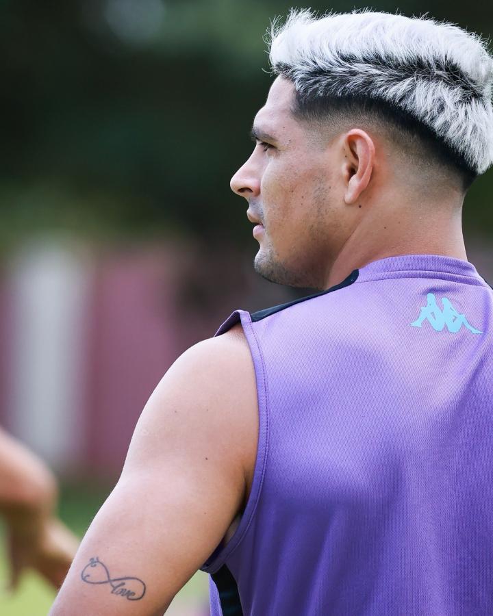 Imagen Salas se entrena en Racing pero no viajará a San Luis por la Copa Argentina.