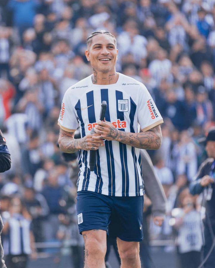 Imagen Paolo Guerrero, otro gran artillero unido recientemente a Alianza.